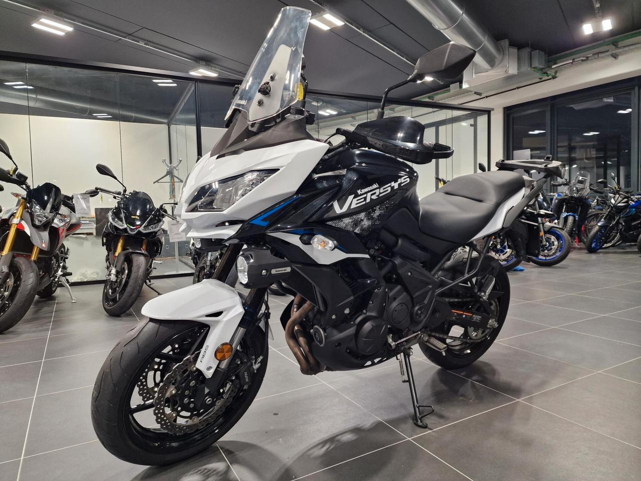 Kawasaki Versys 650 Bianco 2021