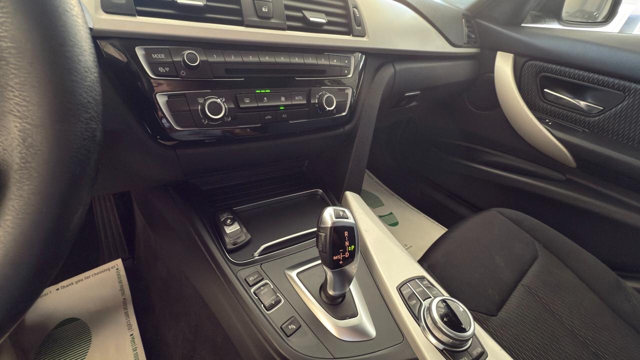 Bmw 320d Touring Business Advantage auto