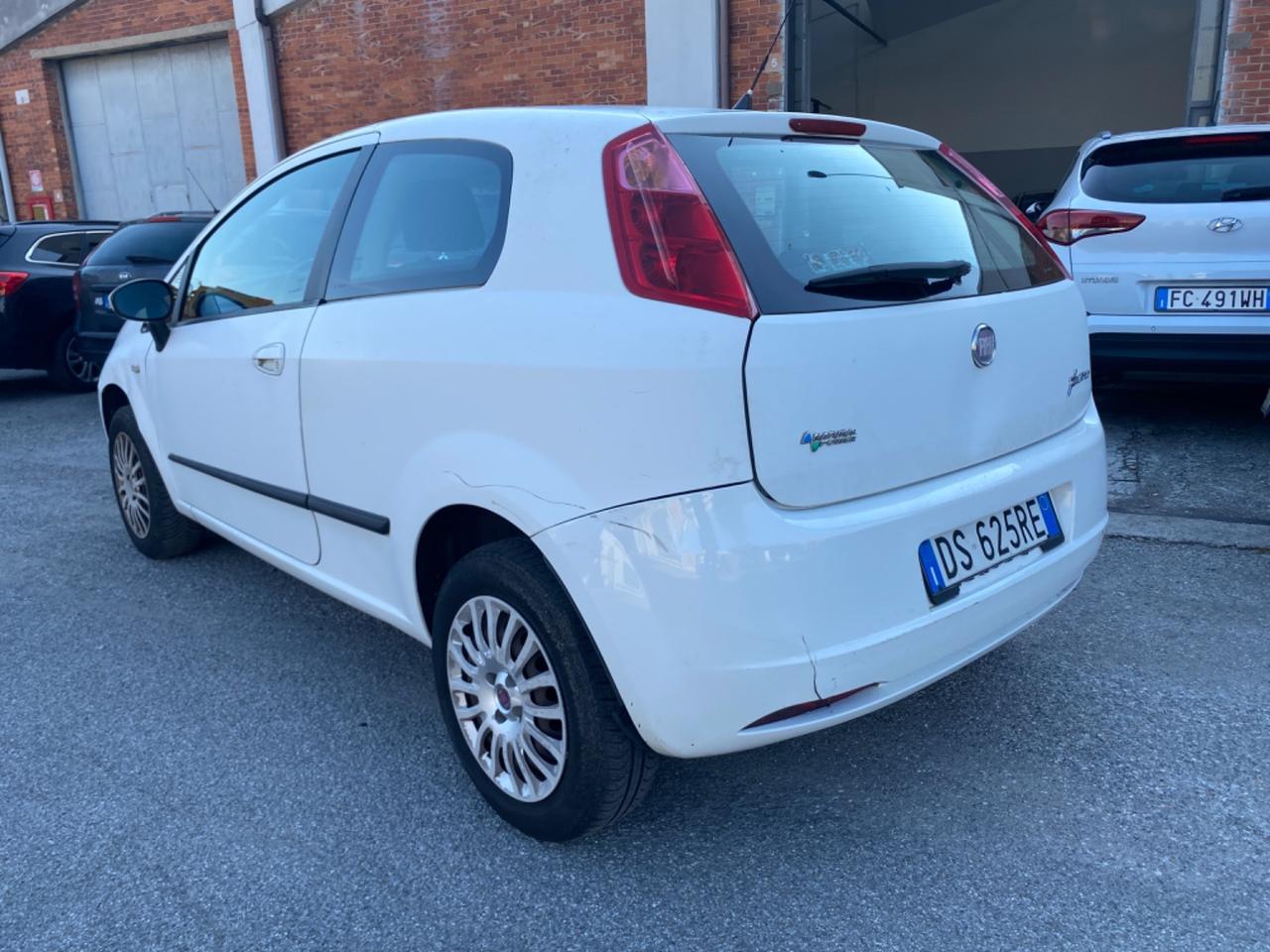 Fiat Grande Punto Grande Punto 1.4 3 porte Active Natural Power