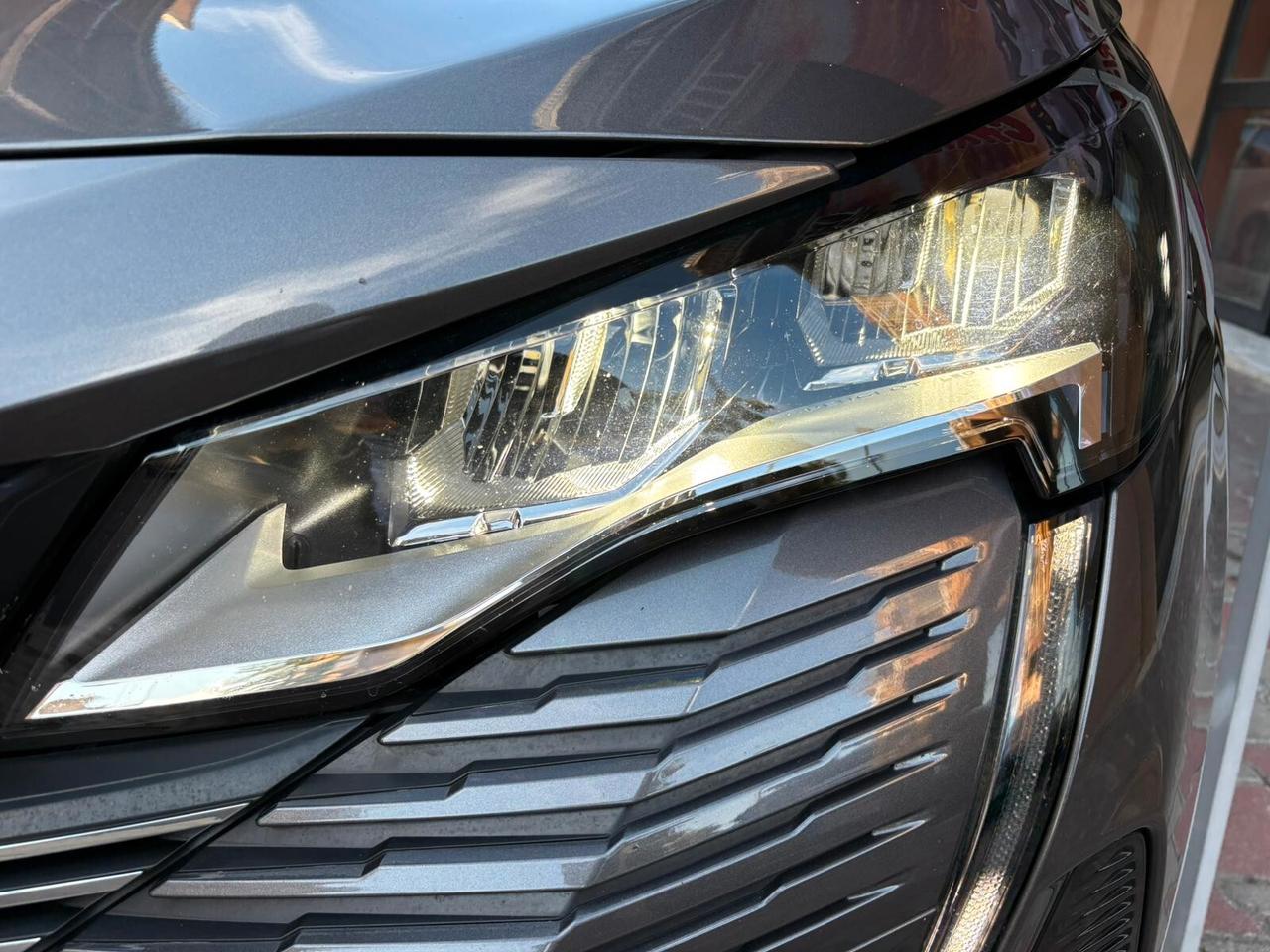 Peugeot 3008 BlueHDi 130 S&S EAT8 Active Pack