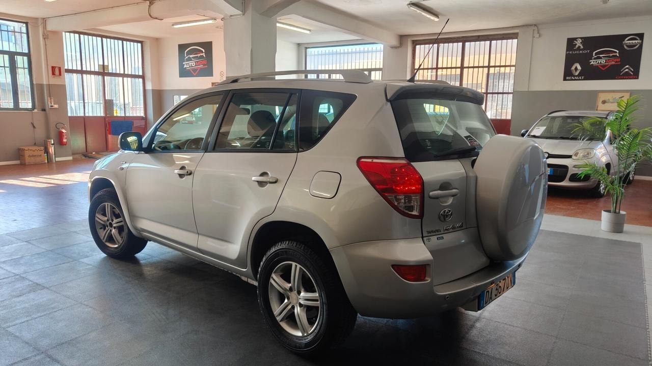 Toyota RAV 4 RAV4 2.2 D-4D 136 CV Luxury