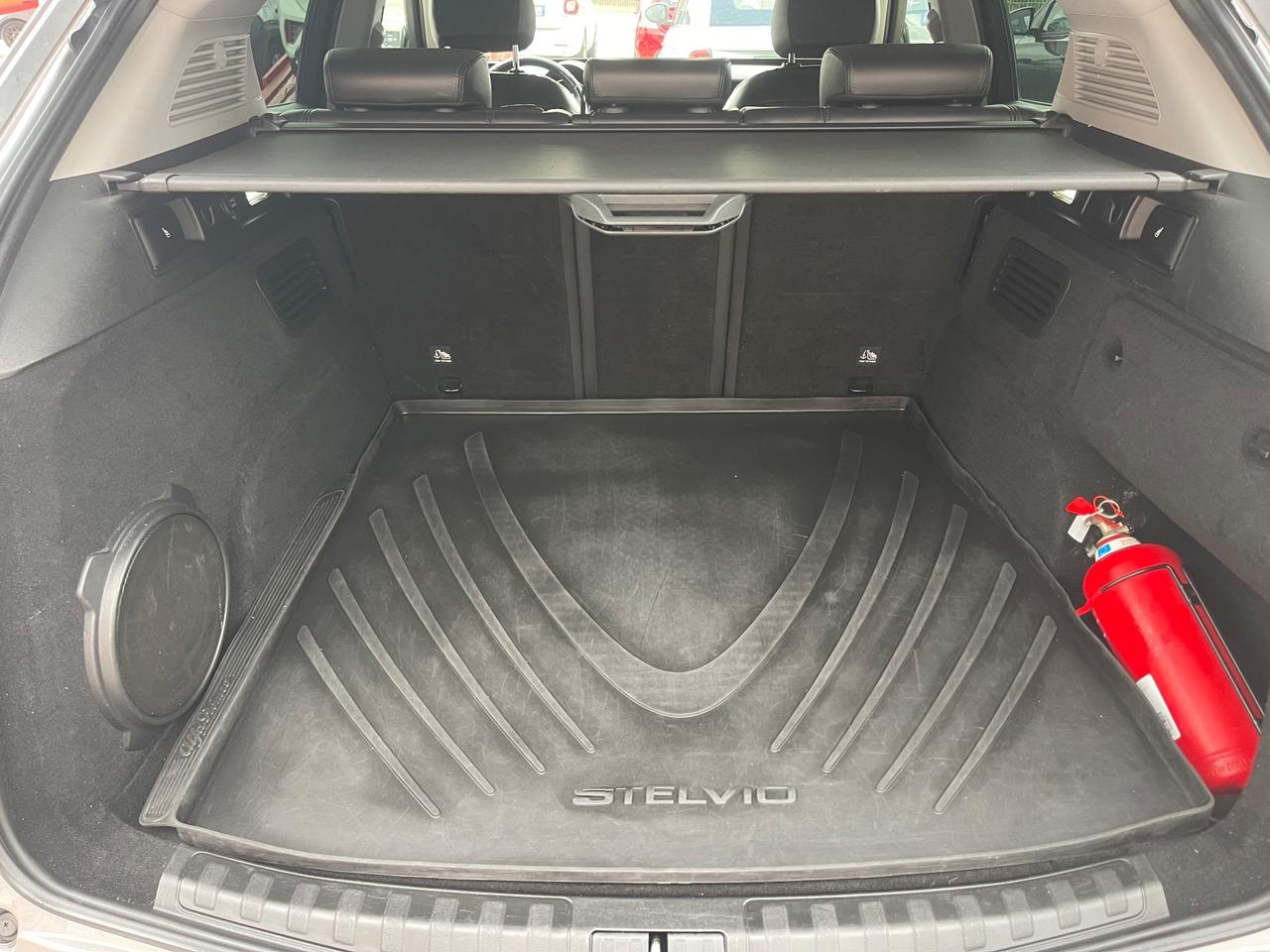 Alfa Romeo Stelvio Executive AT8 Q4 2.2 TurboDiesel 210cv