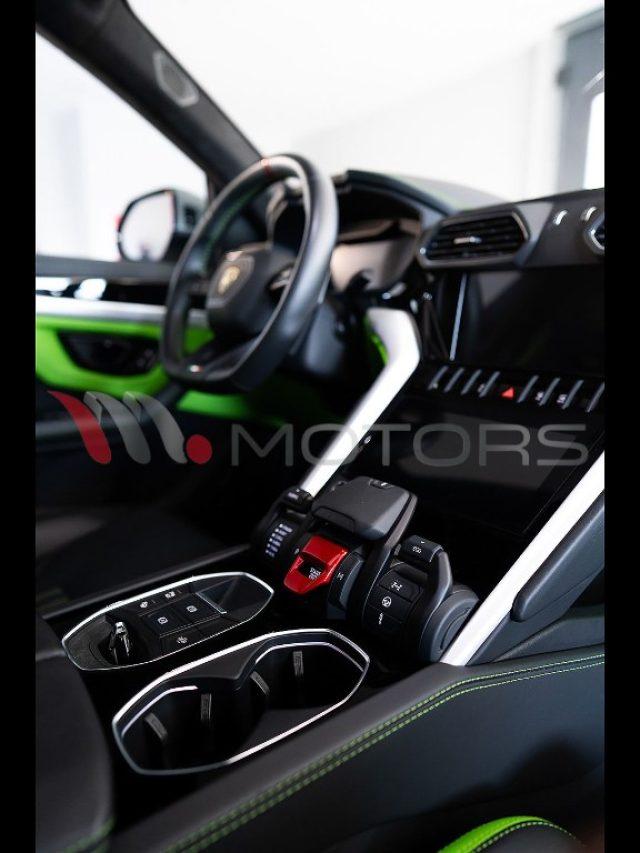 LAMBORGHINI Urus S 4.0 V8 666 CV