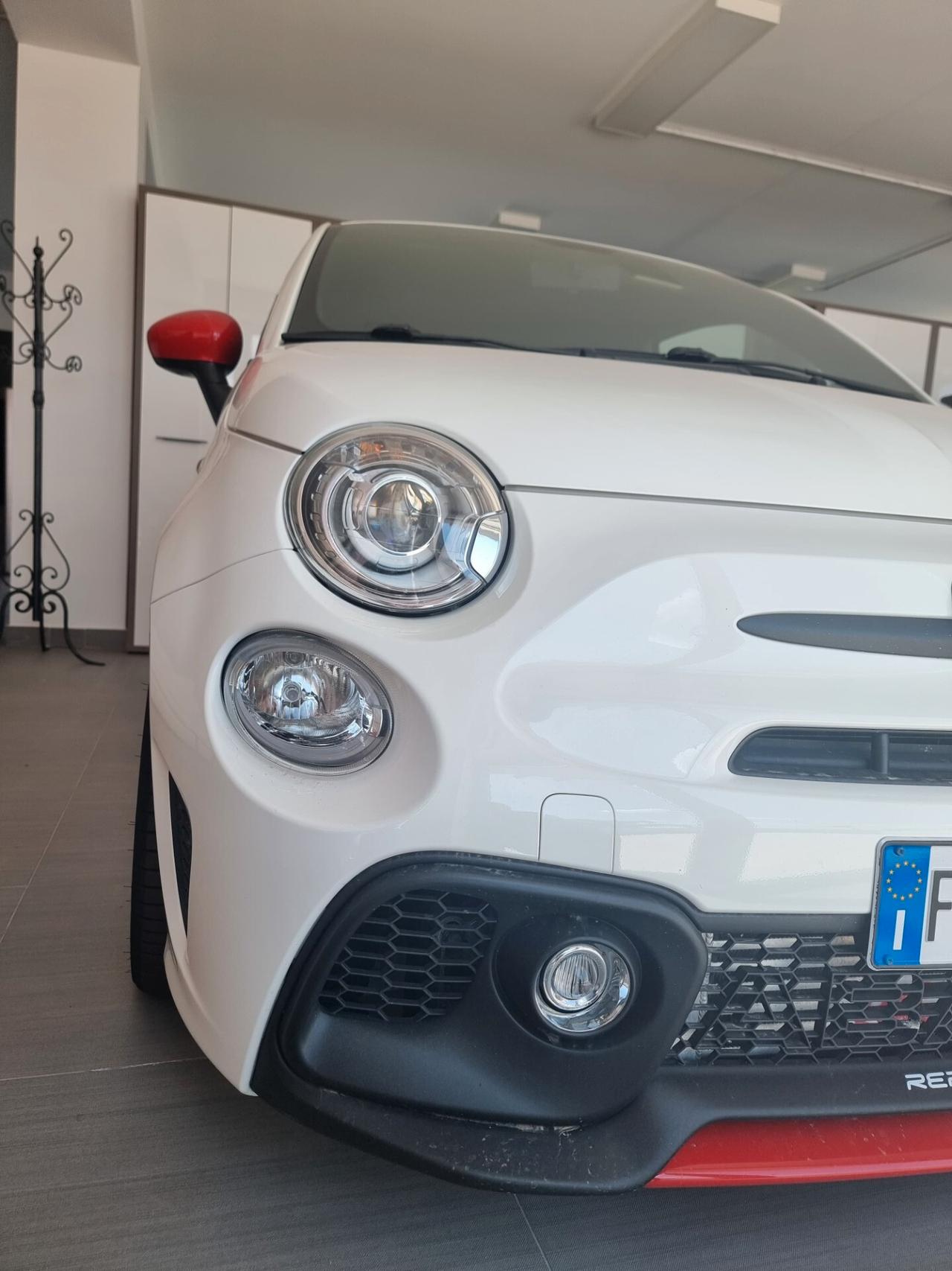 Fiat 500 Abarth 1.4 t-jet Competizione 180cv