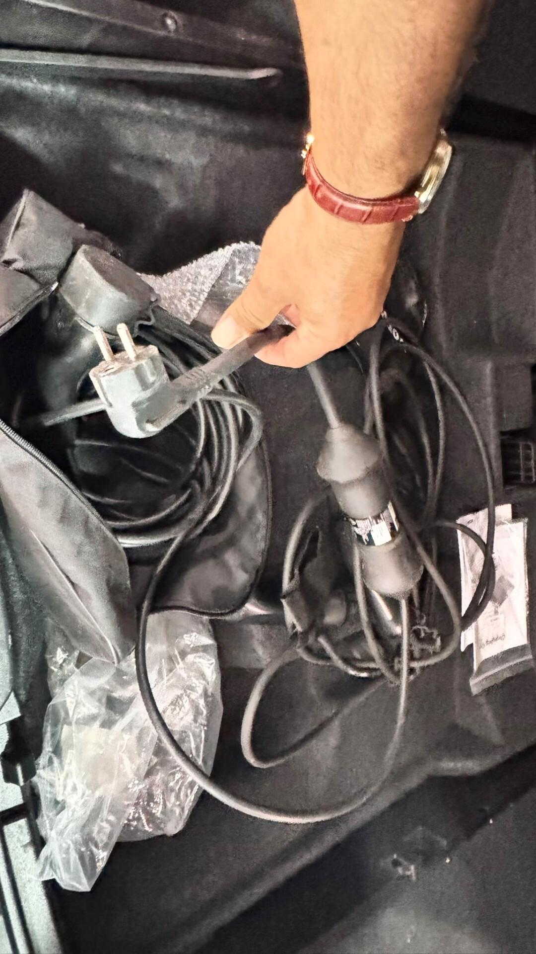 Volvo XC40 T5 Recharge Plug-in Hybrid Inscription SUV elegante e sportivo, che unisce comfort, tecnologia e prestazioni grazie alla motorizzazione ibrida plug-in benzina/elettrica