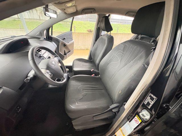 TOYOTA Yaris 1.0 5 porte OK NEIèATENTATI BòUETHOOT