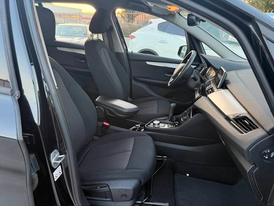 Bmw 216D Active Tourer Advantage -7 POSTI-