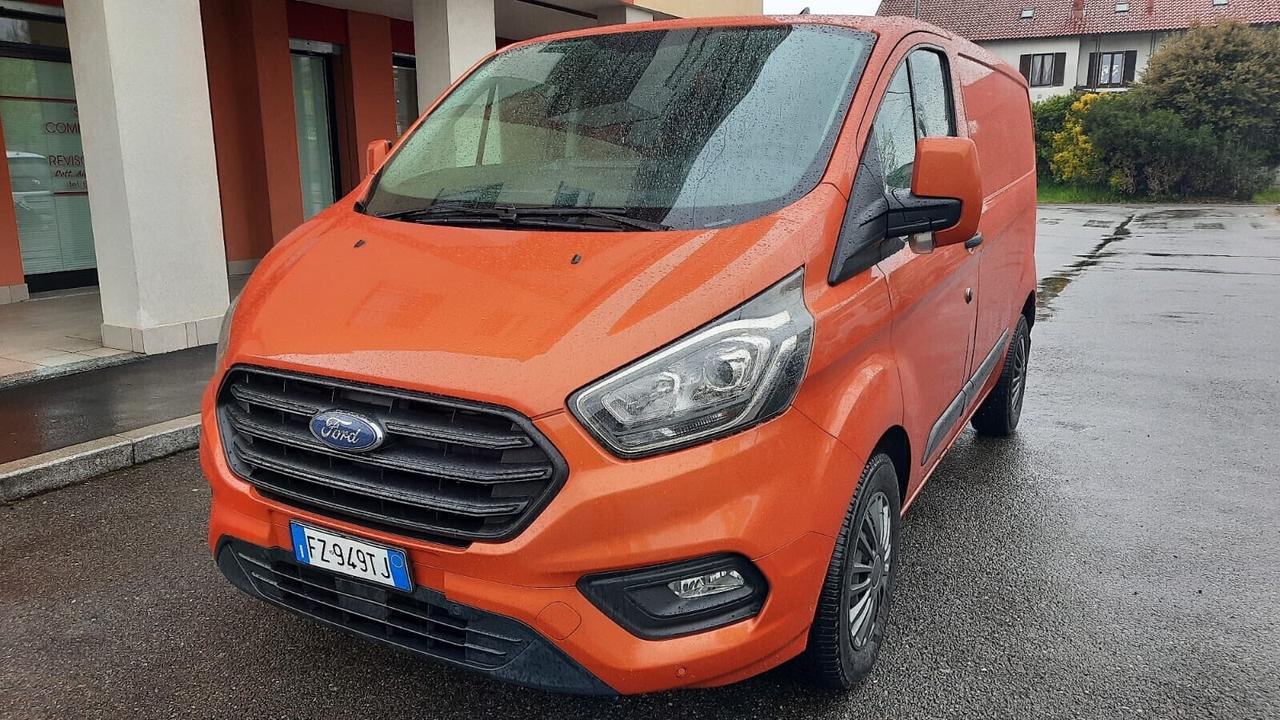 Ford Transit Custom Transit Custom 300 2.0 TDCi 130 aut. PC Furgone Titanium