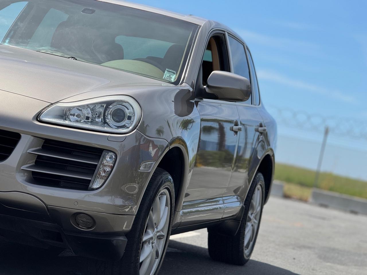 PORSCHE CAYENNE 3.6 BENZINA 290CV PERMUTABILE