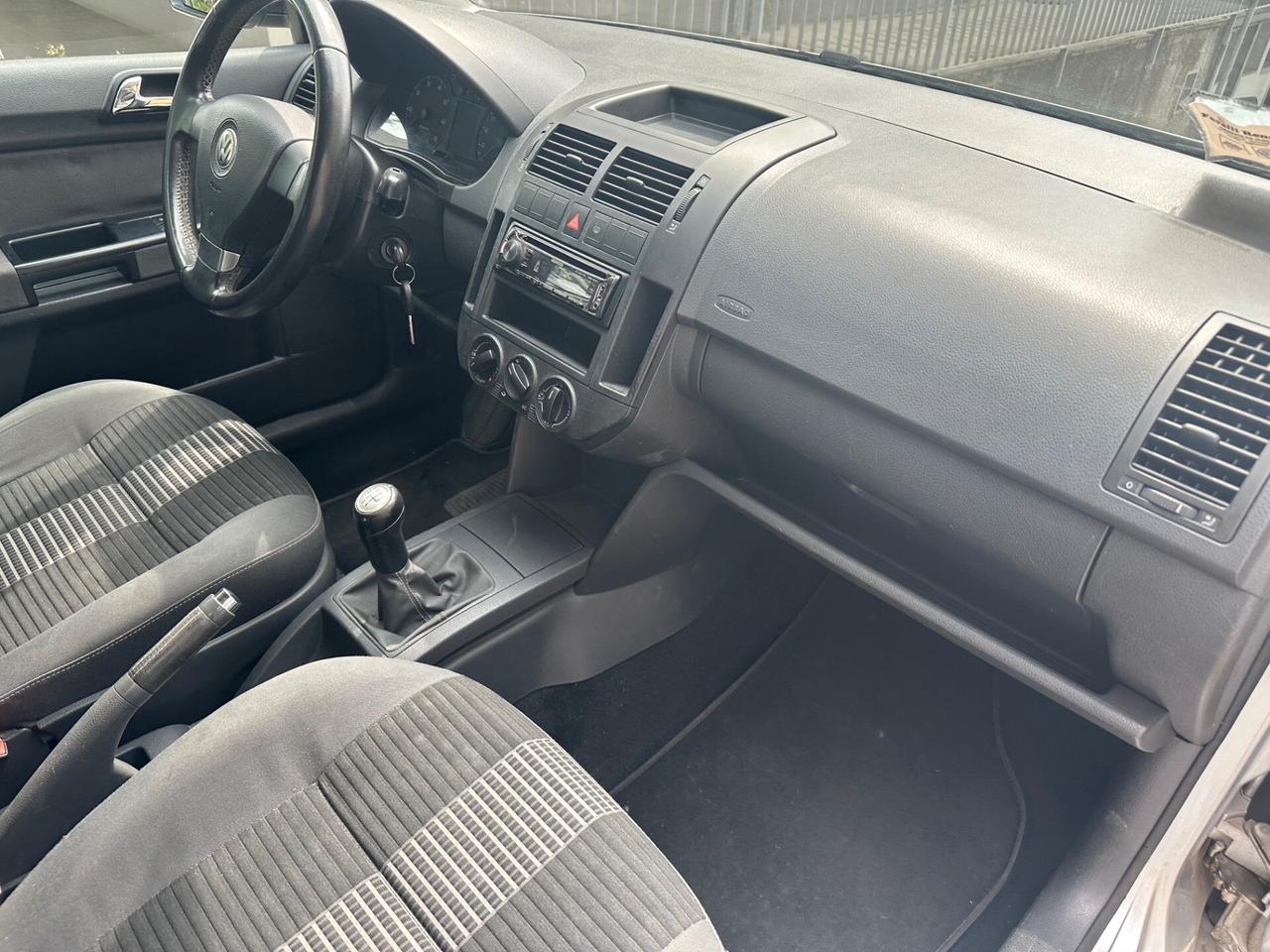 Volkswagen Polo 1.4/80CV 16V 5p. Comfortline
