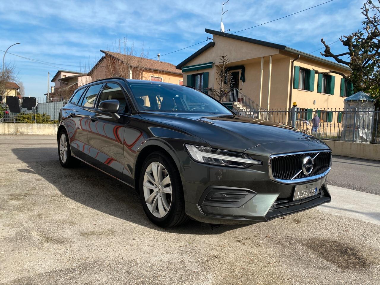 Volvo V60 B3 Geartronic Momentum Business