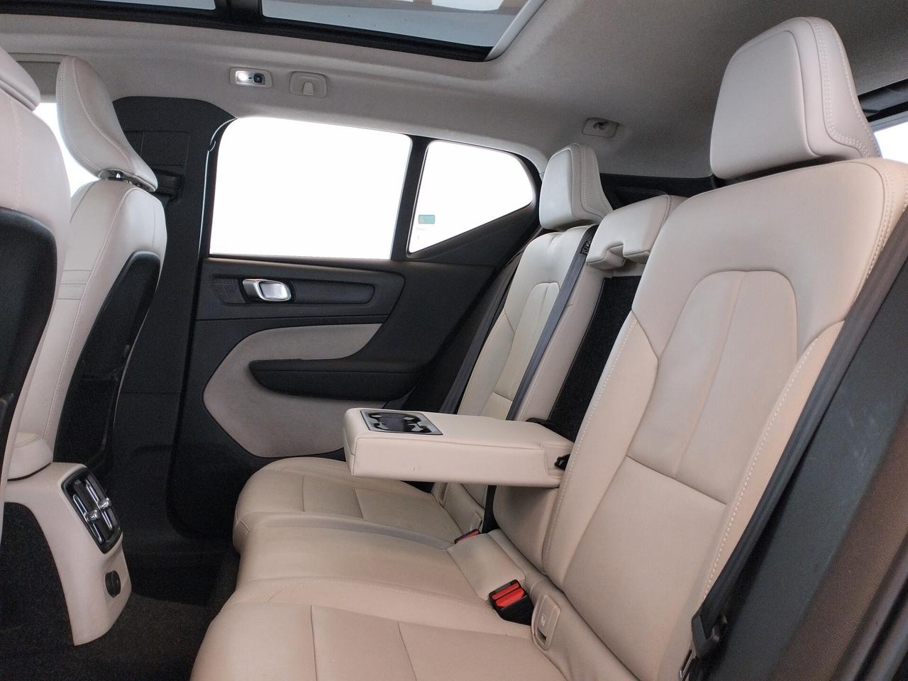 VOLVO XC40 1.5 t5 phev Inscription auto - IVA ESPOSTA - TETTO PANORAMICO