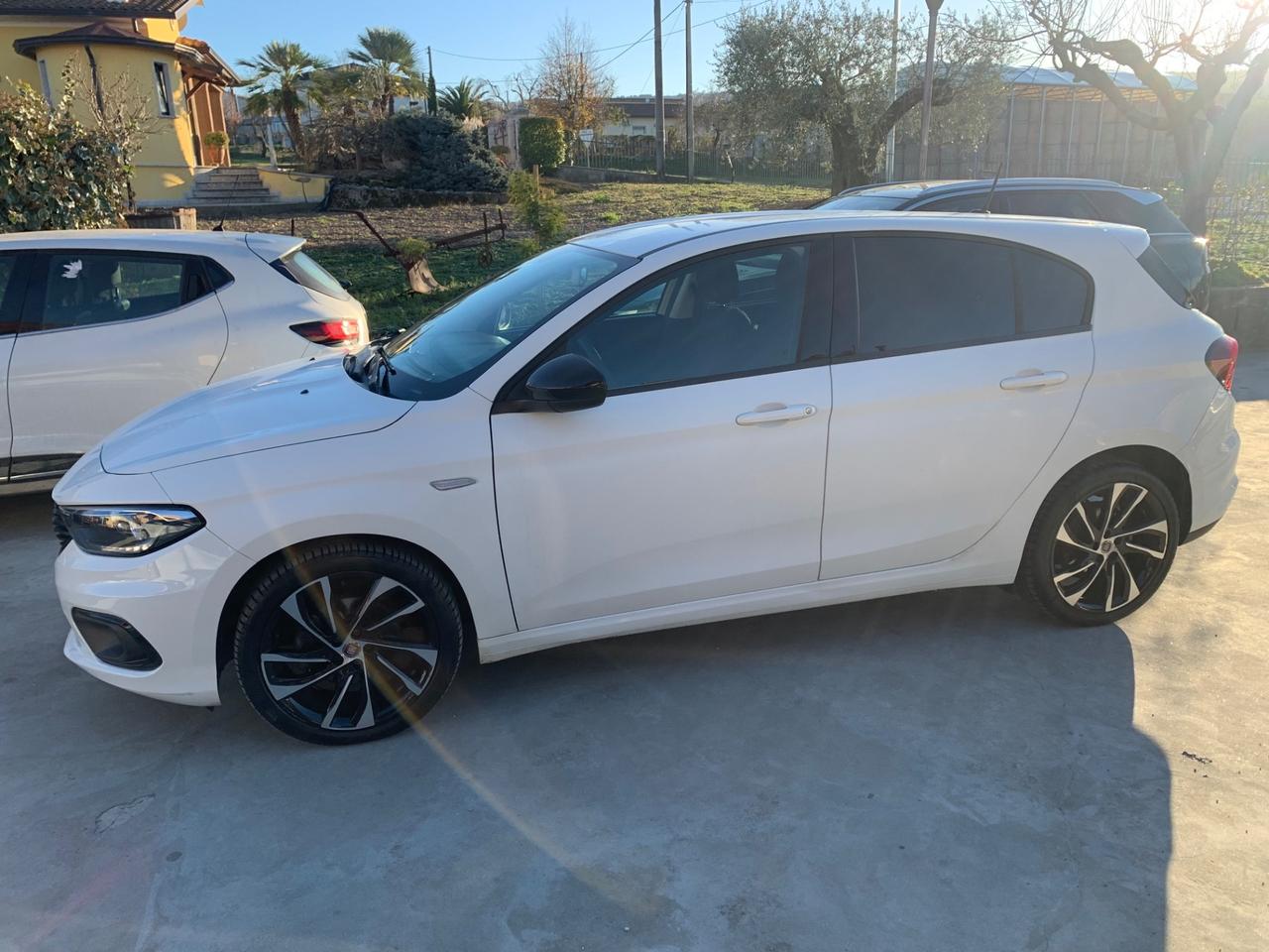 Fiat Tipo 1.6 Mjt S&S 5 porte S-Design