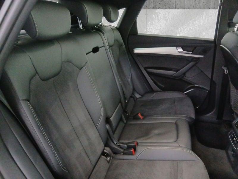 Audi Q5 Sportback 40 2.0 tdi mhev 12V Identity Black quattro s-tronic