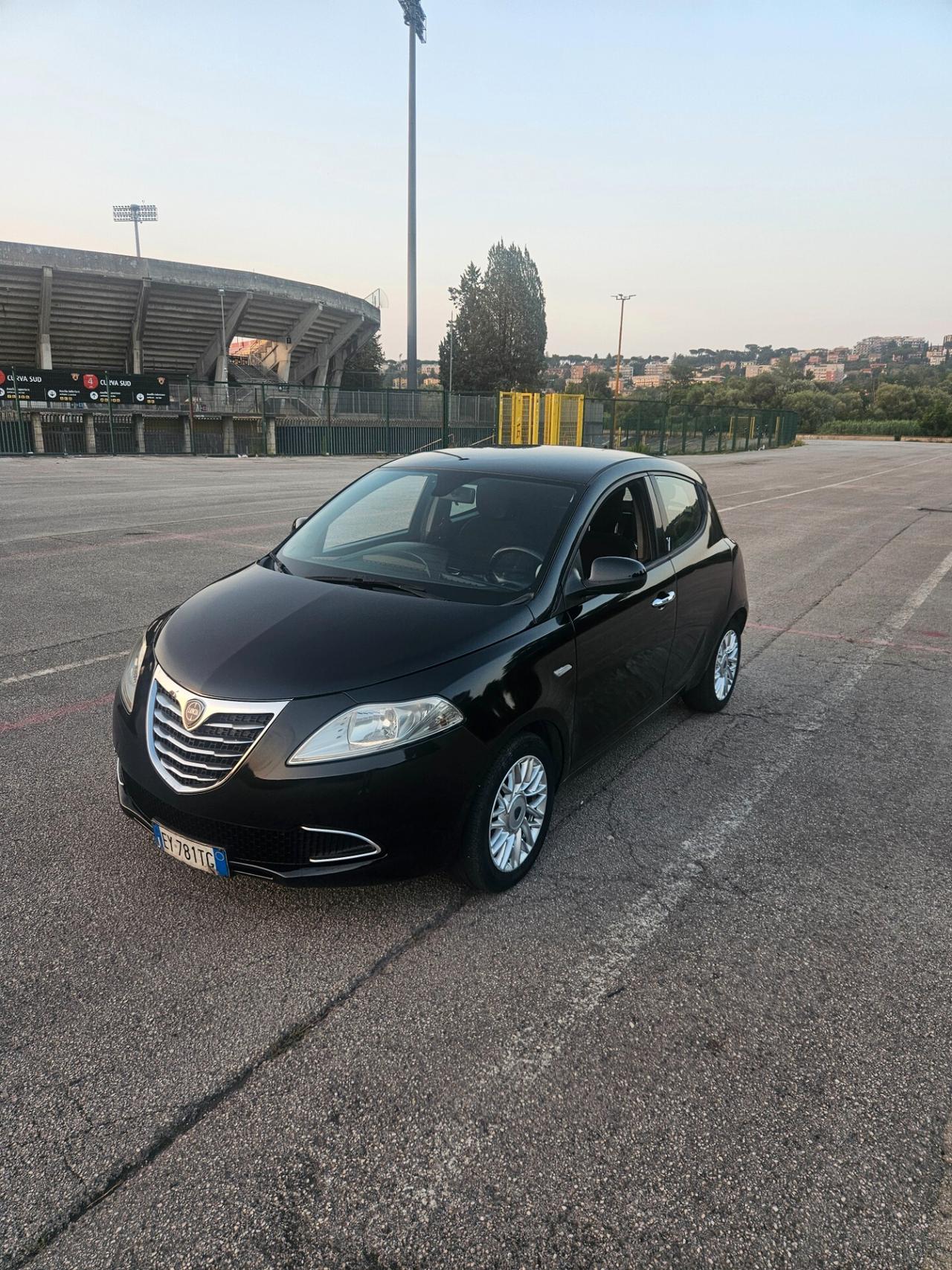 Lancia Ypsilon 1.2 69 CV 5 porte