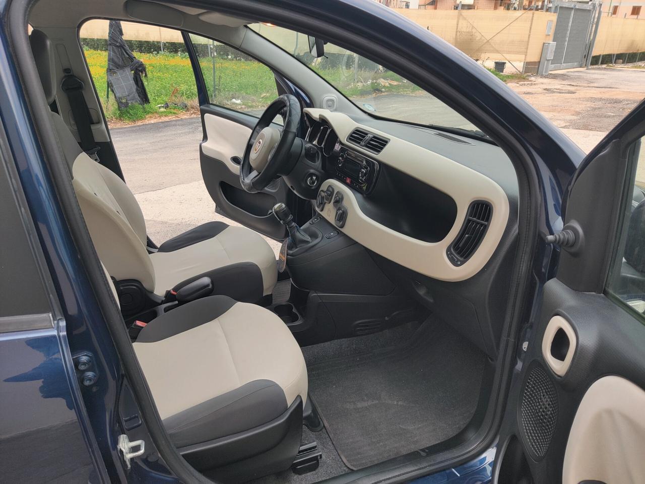 Fiat Panda 1.2 Lounge 5 posti