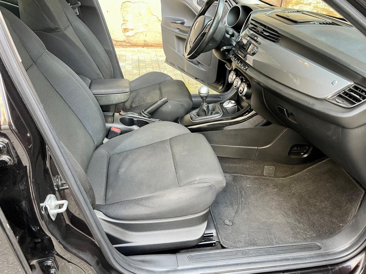 Alfa Romeo Giulietta 1.6 JTDm-2 105 CV Distinctive