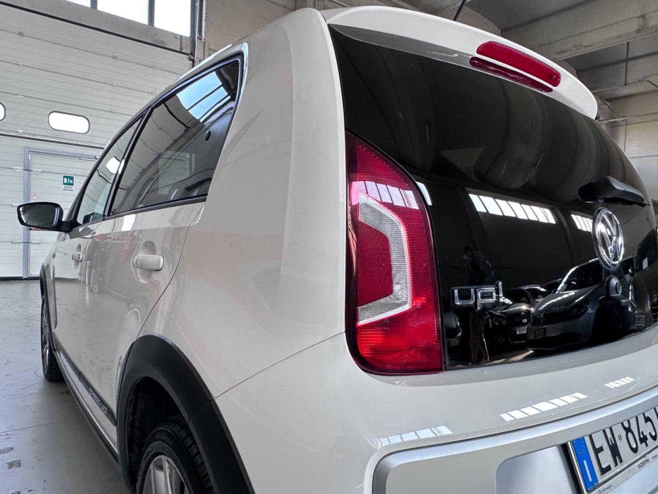 Volkswagen up! 1.0 75 CV 5p. cross