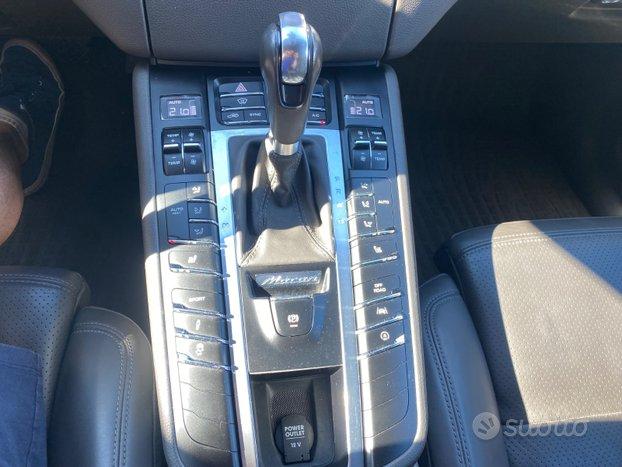 Porsche Macan 3.0d S 258cv LED RADAR PASM 20"