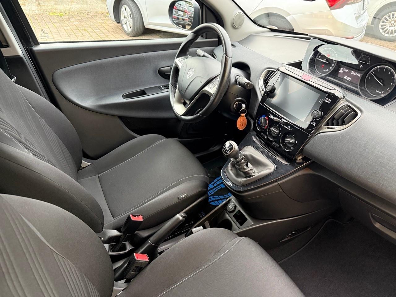 Lancia Ypsilon 1.0 FireFly 5 porte S&S Hybrid Gold SOLI 5MILA KM