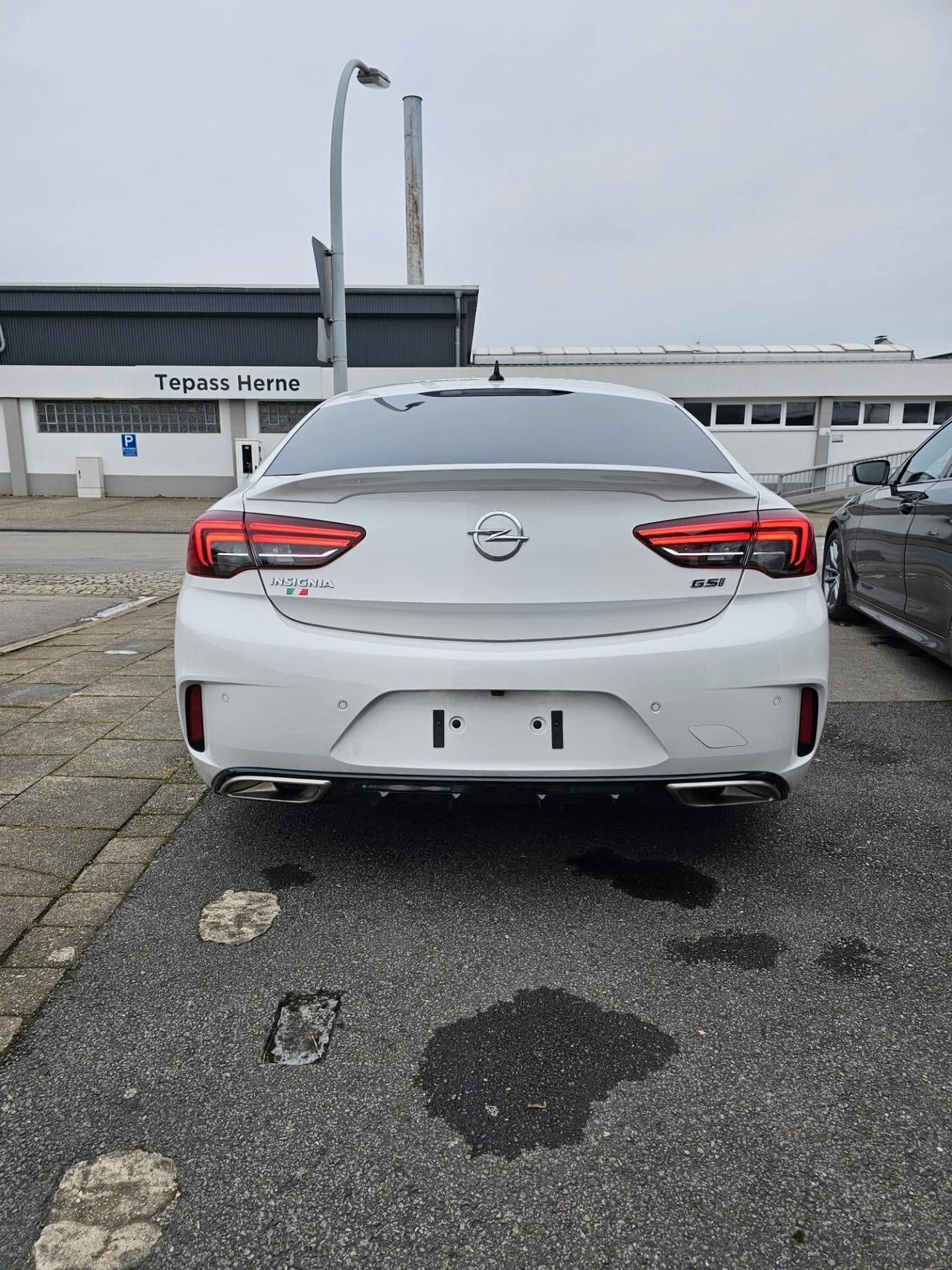 Opel Insignia 2.0 BiTurbo GSi 4WD