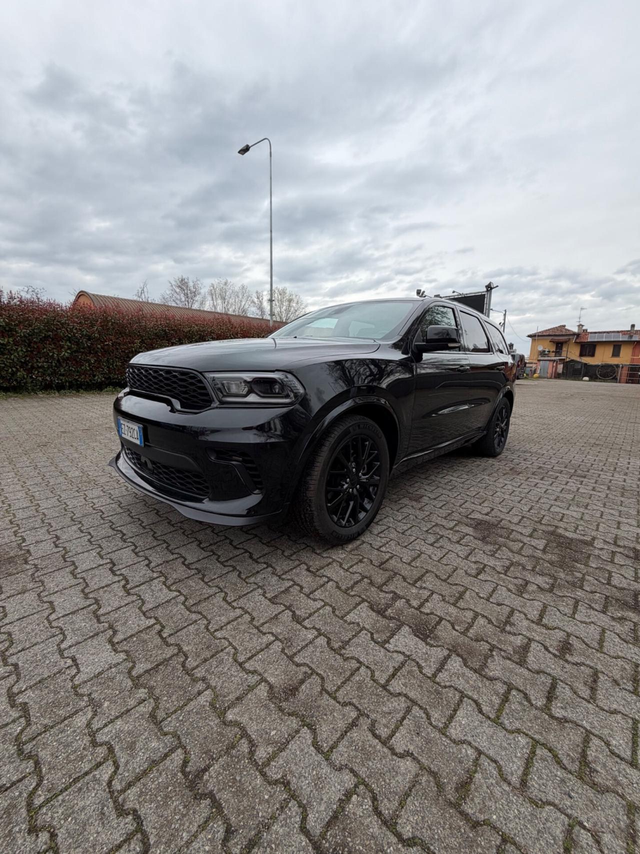Dodge Durango SXT plus Widebody SRT