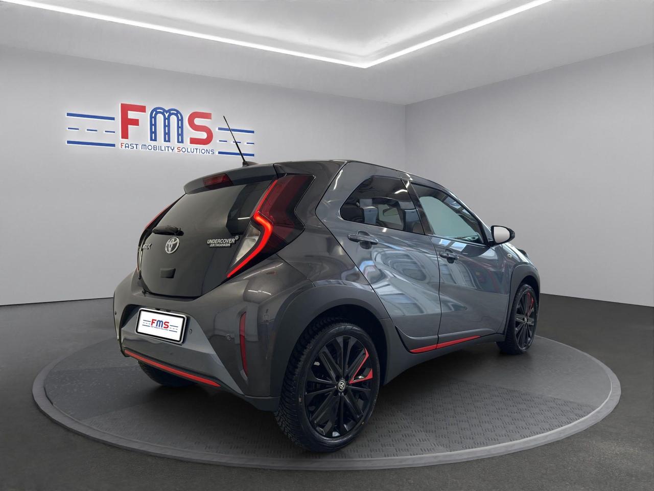 Toyota Aygo X 1.0 Undercover 72cv