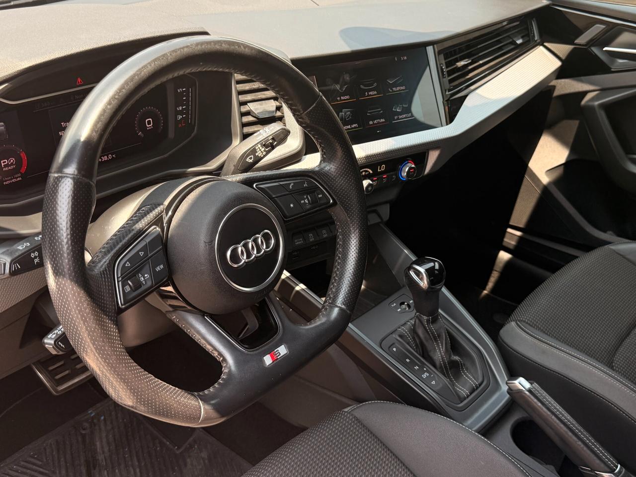 Audi A1 SPB 40 TFSI S tronic line edition