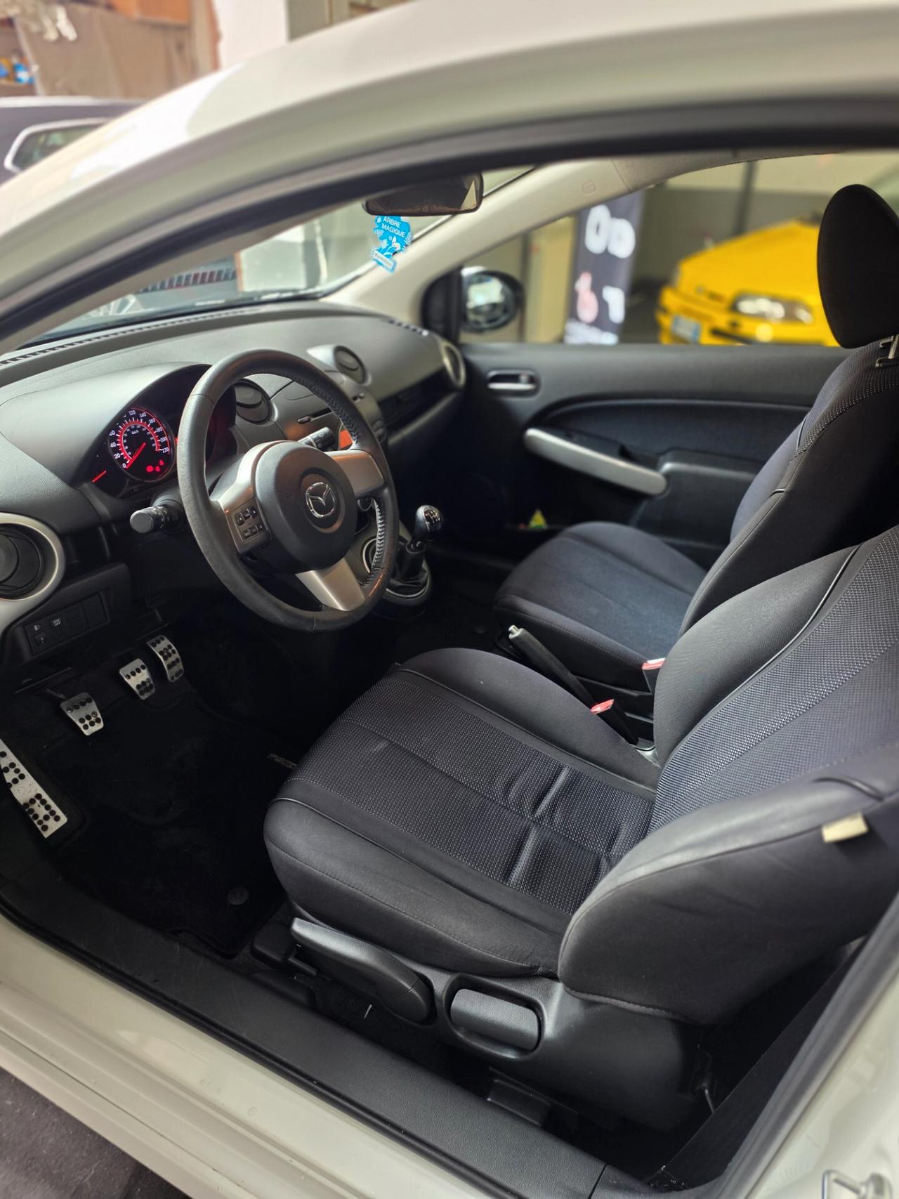 Mazda 2 Mazda2 1.5 16V 102CV 3p. Sporty