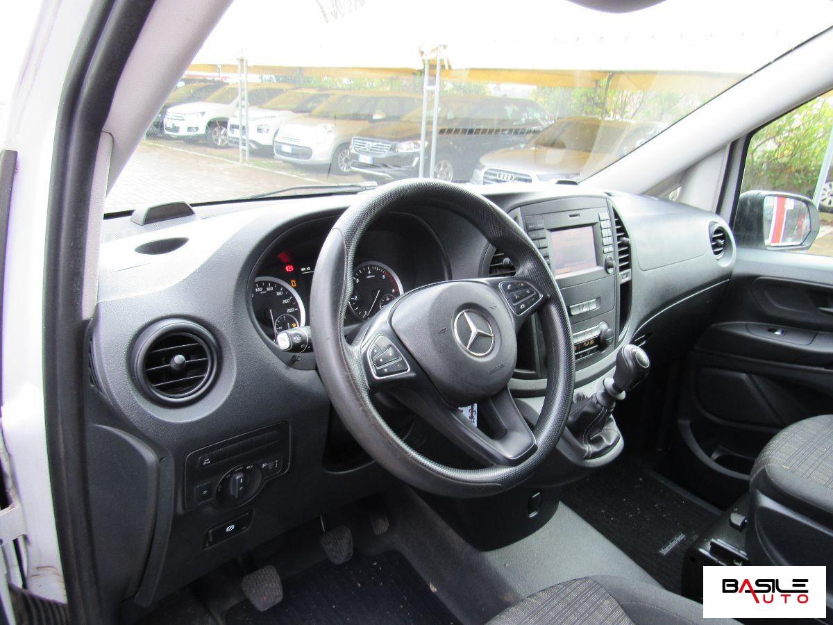 MERCEDES - Vito