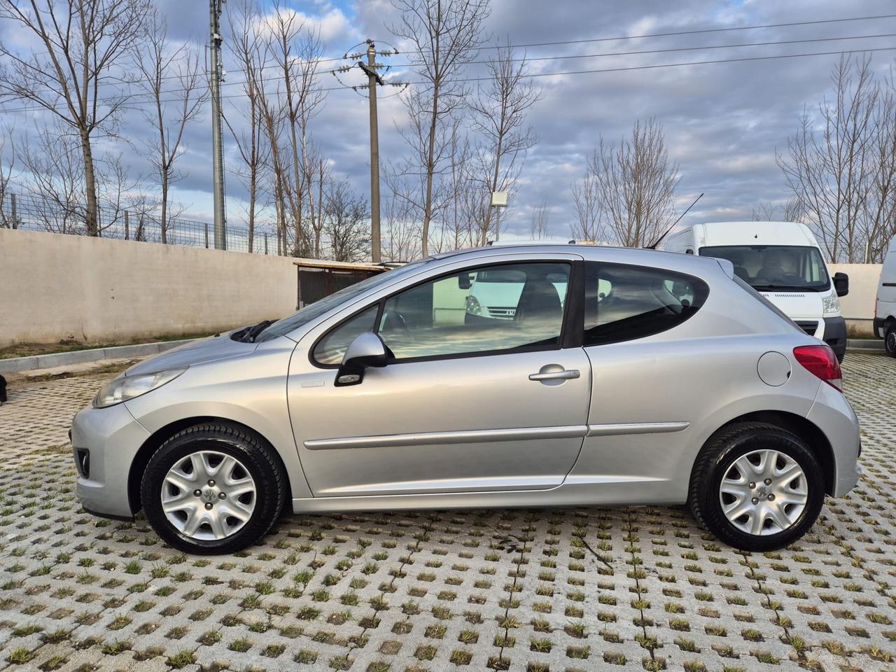 Peugeot 207 1.4 HDi 70CV 3p. Energie Sport