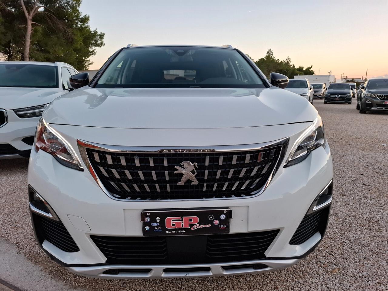 Peugeot 3008-1.5HDi 130CV- Allure*LED*NAVI*RADAR