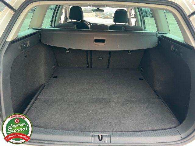 VOLKSWAGEN Golf Variant 1.4 TGI Executive BlueMotion