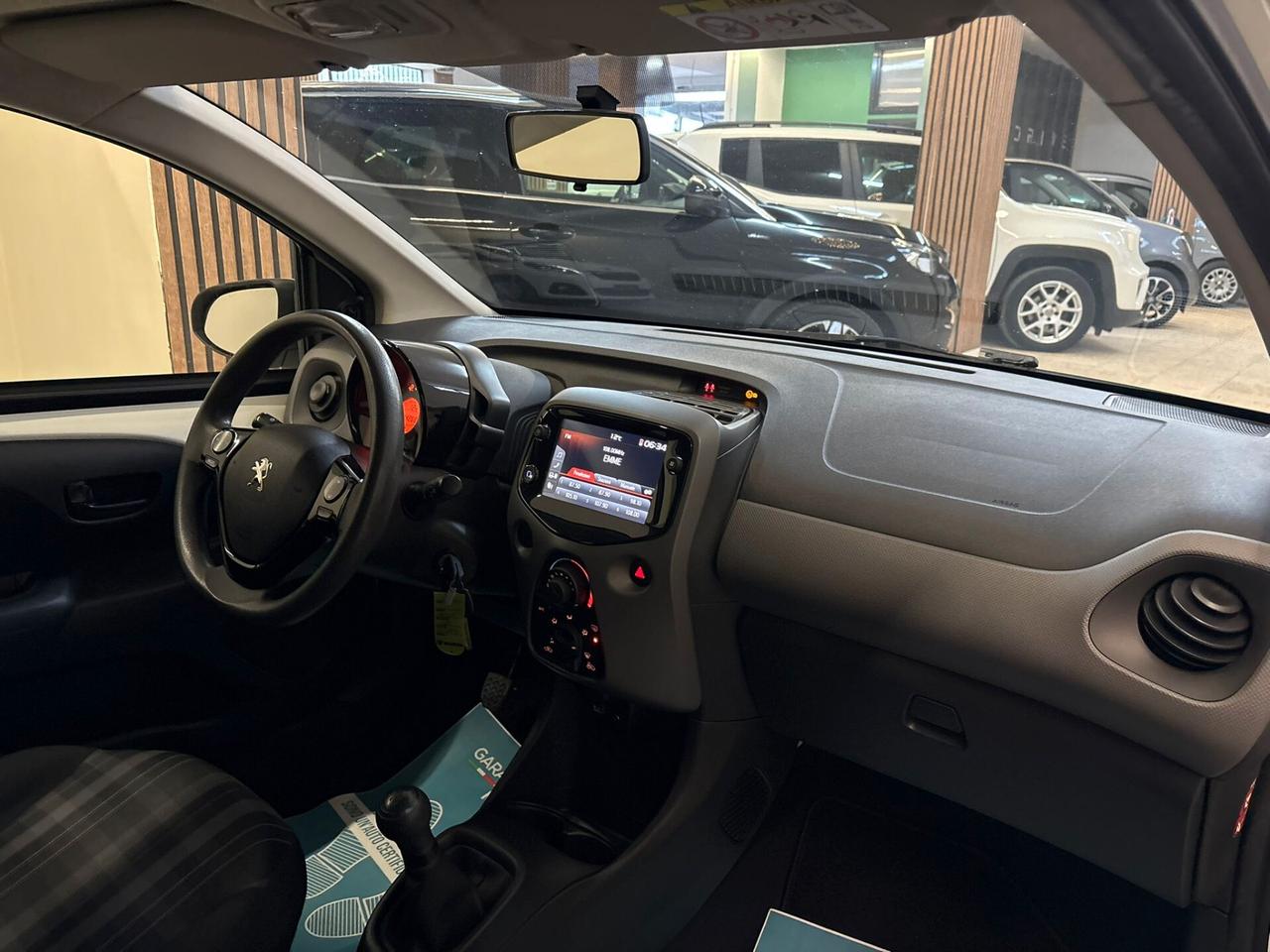 Peugeot 108 1000cc 72cv VTi 5 porte Allure