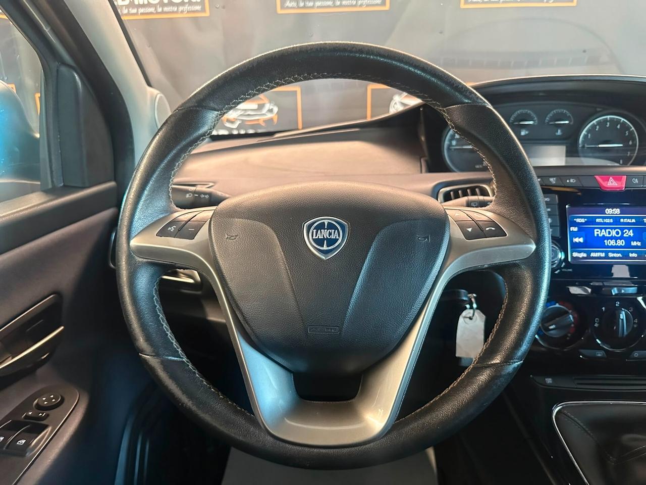 Lancia Ypsilon 1.2 69 CV 5 porte GPL Ecochic Gold