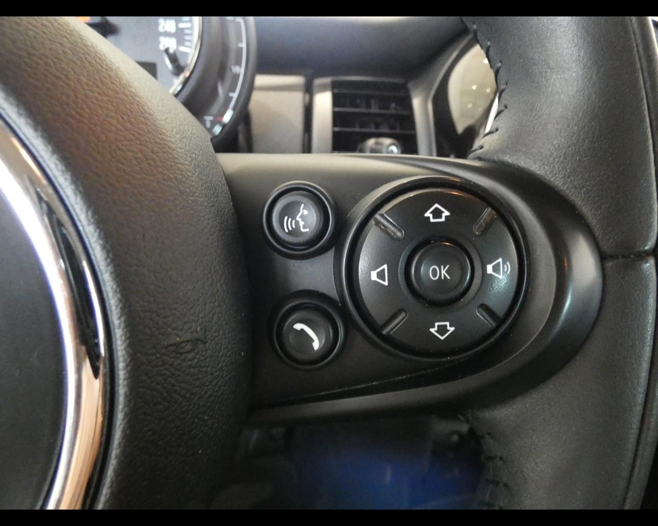 MINI Mini 5 porte (F55) - Mini 1.5 One 75 CV Baker Street 5 porte