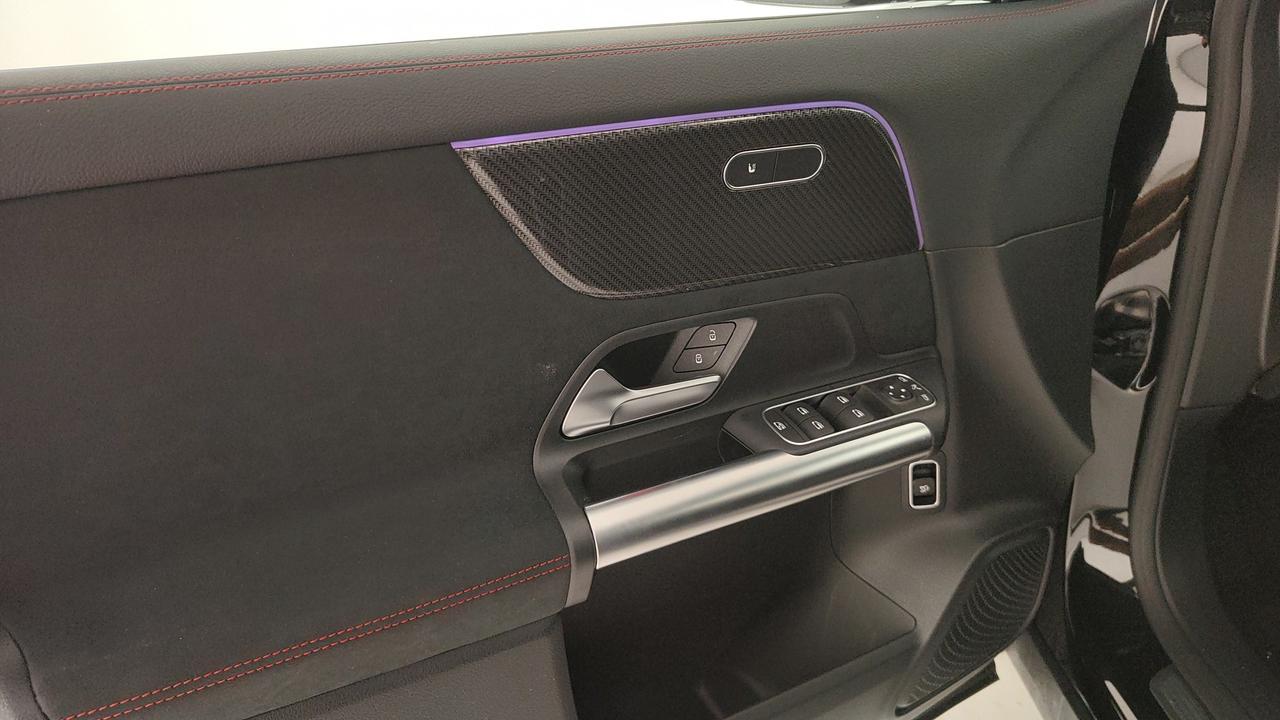 Mercedes-Benz GLA 200 d automatic