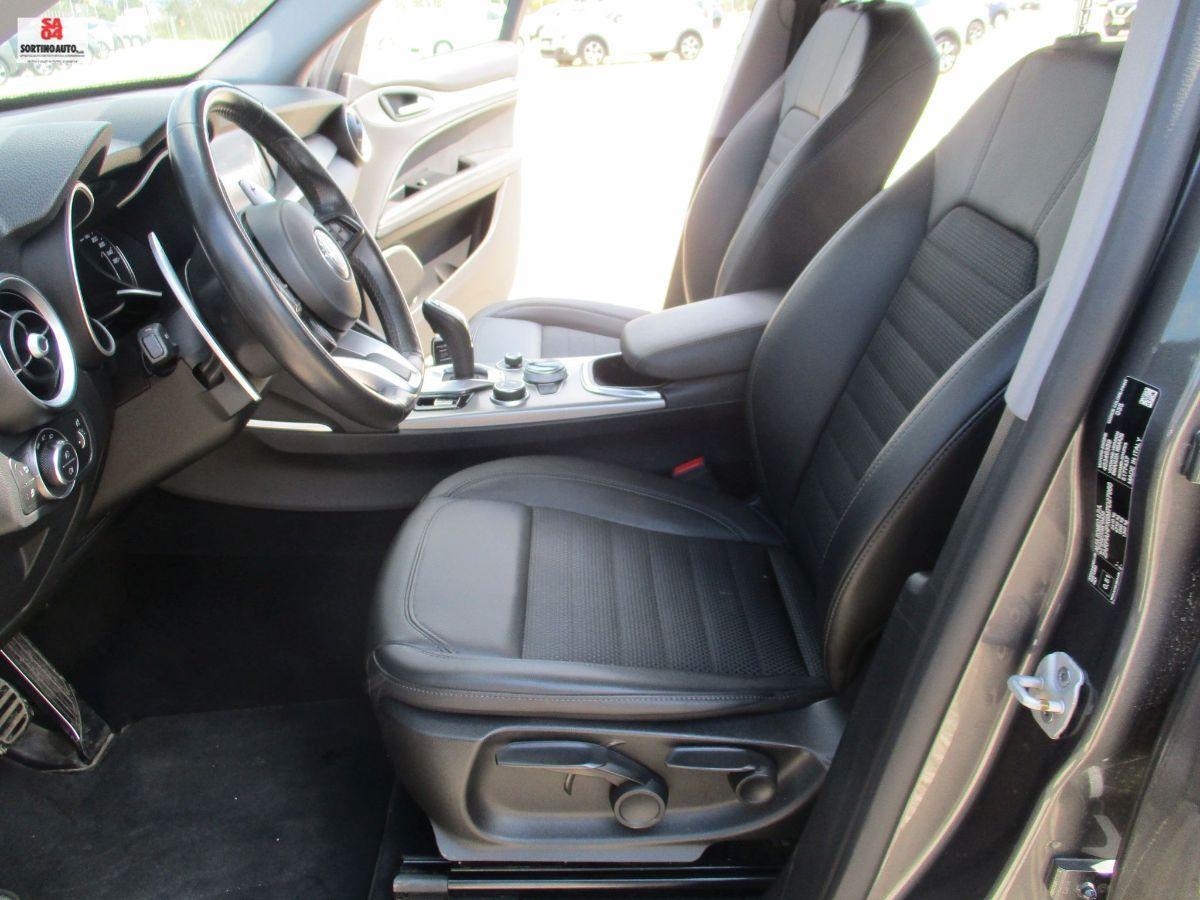 A.R.Stelvio 2.2 T.diesel 190CV AT8 RWD SPRINT 2021