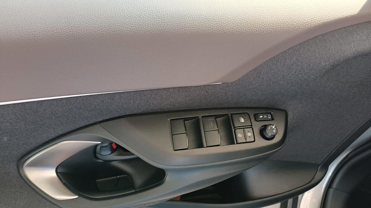 Yaris Cross 1.5 Hybrid 130 CV 5p. E-CVT AWD-i Lounge