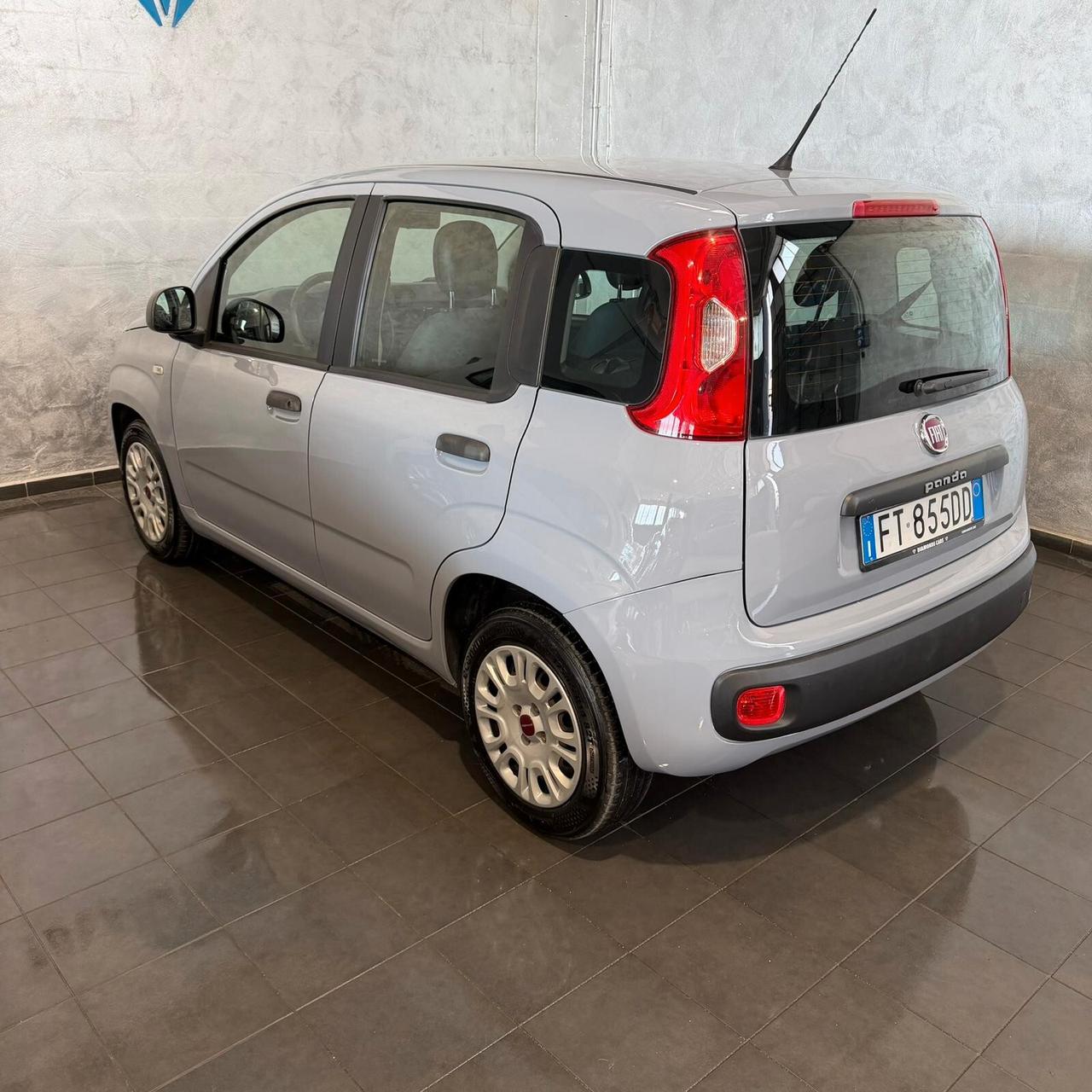 Fiat Panda 1.2 BENZINA NEOPATENTATI