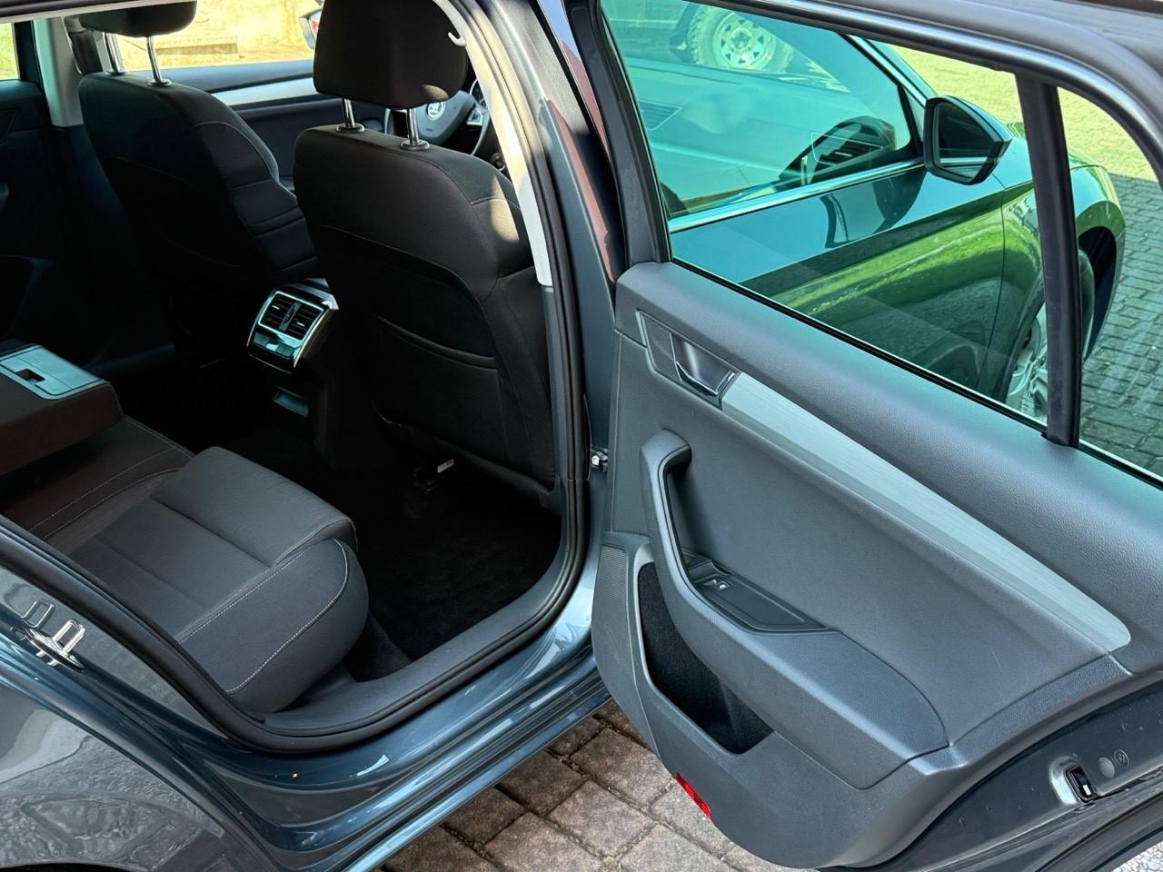 Skoda Superb 2.0 TDI 150 CV SCR 4x4 TG UFFICIALI
