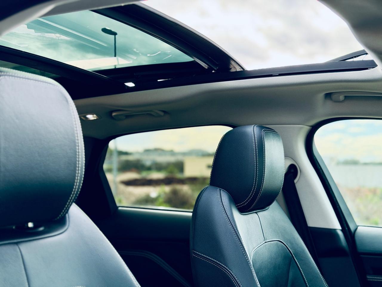 Jaguar F-Pace 2.0 D 180 CV AWD aut. R-Sport