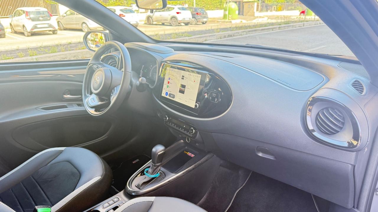 Toyota Aygo X 1.5 Hybrid 115 CV 5 porte GR Sport LED NAVI KAMERA BLUETOOTH CERCHI 17 PDC FULL