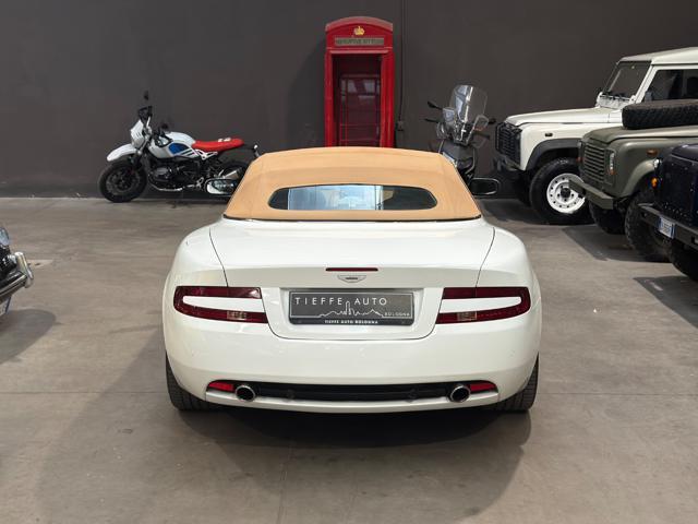 ASTON MARTIN DB9 Volante