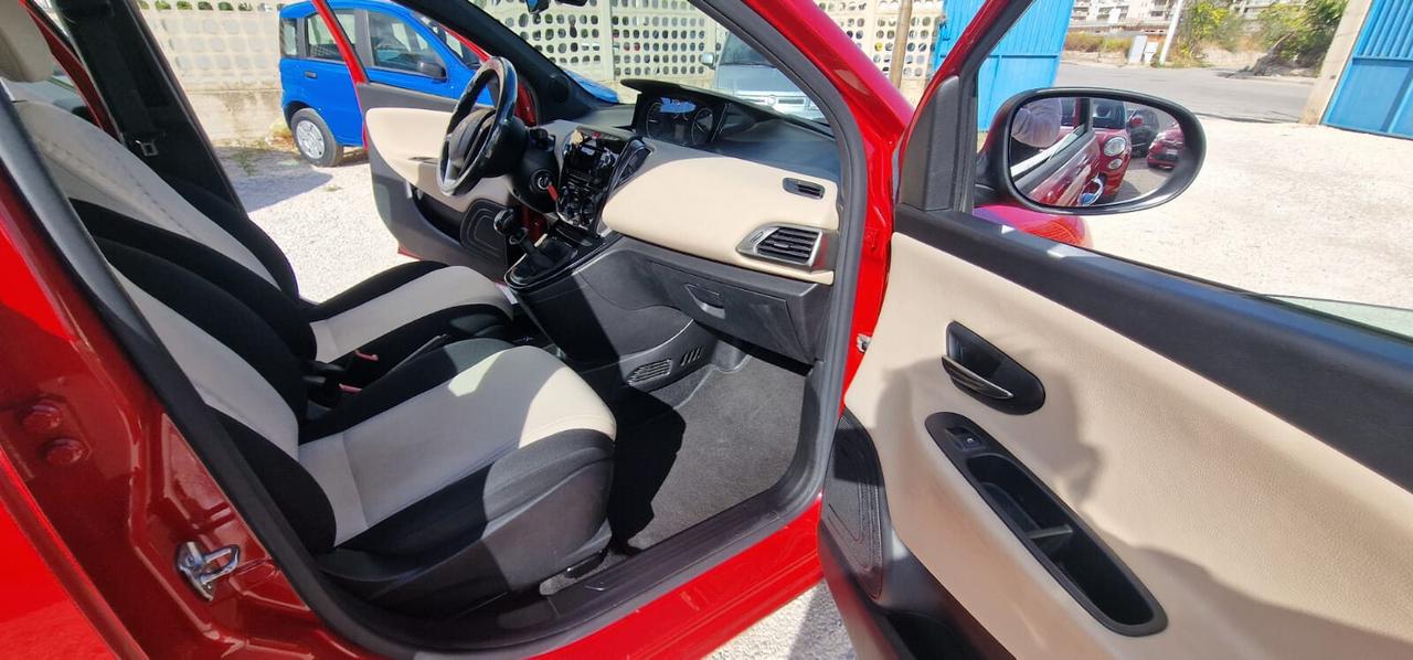 Lancia Ypsilon 0.9 TwinAir 85 CV Metano Ecochic Elefantino