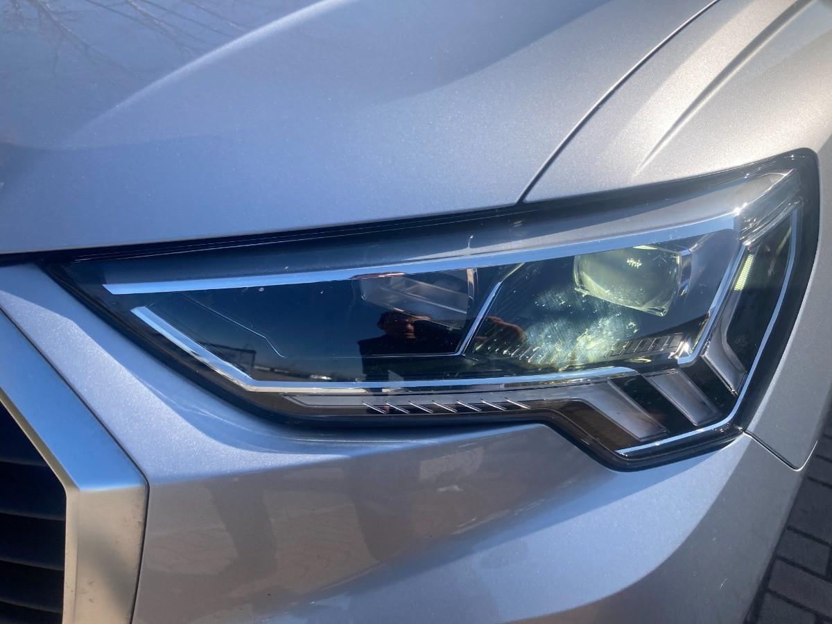 AUDI Q3 45 1.4 tfsi e Business s-tronic