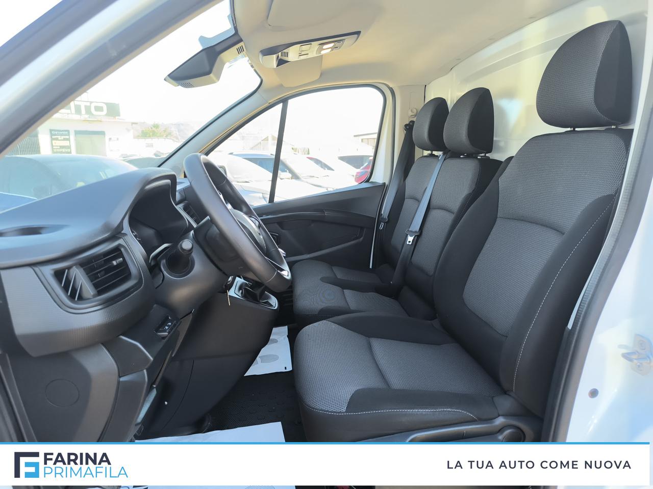RENAULT Trafic IV 27 2022 - trafic T27 2.0 dci 150cv energy L1H1 Start my23