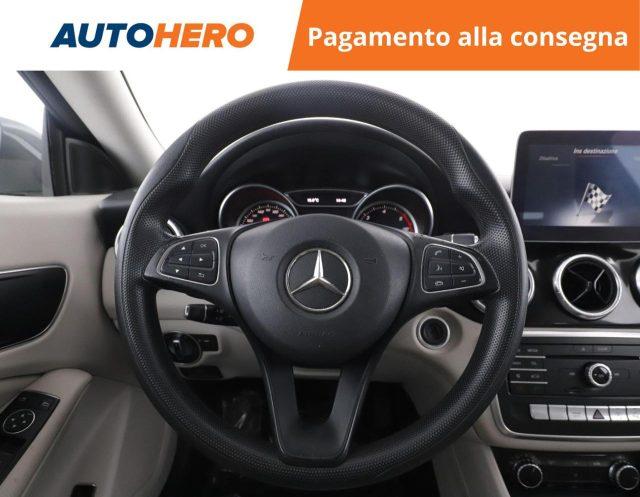 MERCEDES-BENZ CLA 180 d Automatic Business