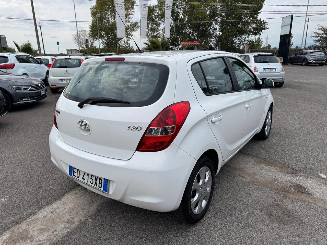 Hyundai i20 1.2 BENZ 5P KM 81000 2010