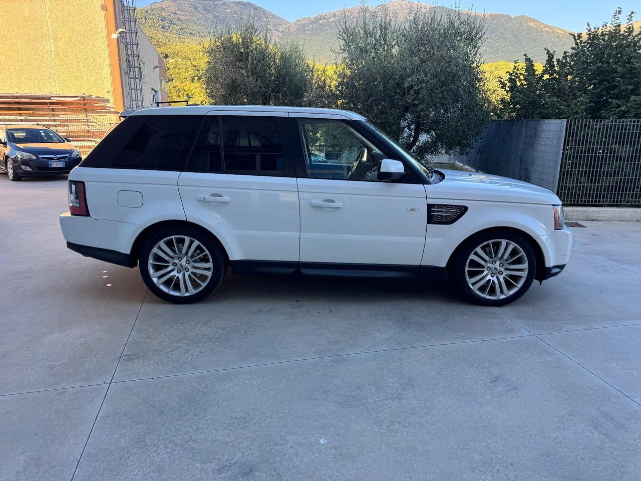 LAND ROVER RANGE ROVER SPORT 3.0 TDV6 HSE